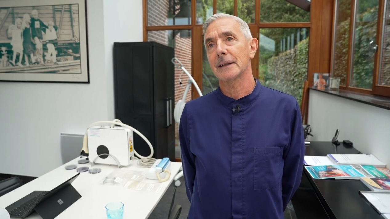 nanowhite_tandenbleken Tandarts legt de NanoWhite QuantumBleach-technologie uit.